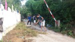 ĐVTN phường Hòa Hương phát quang, dọn vệ sinh trên các tuyến đường thanh niên tự quảng xanh - sạch - đẹp