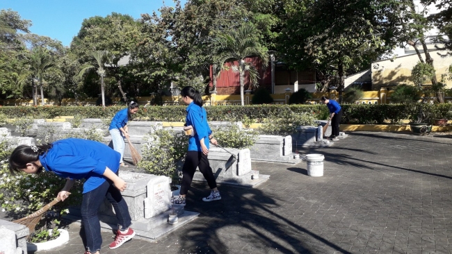 Đoàn trường THPT hưởng ửng phong trào "5 ngày tình nguyện/năm"