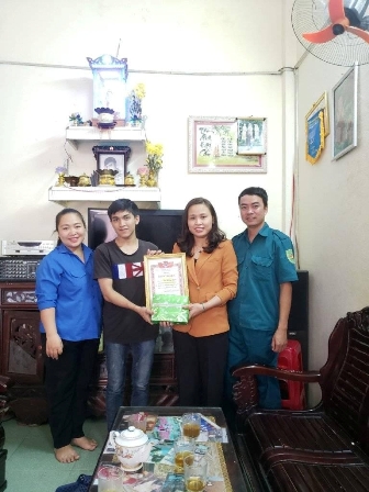 Tam Kỳ: tổ chức gặp mặt, thăm và tặng quà thanh niên lên đường nhập ngũ