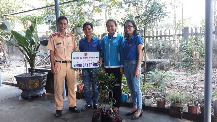anh tuan thu 4