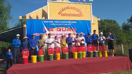 Ra mắt CLB 'Gia đình sạch - Khu dân cư xanh'