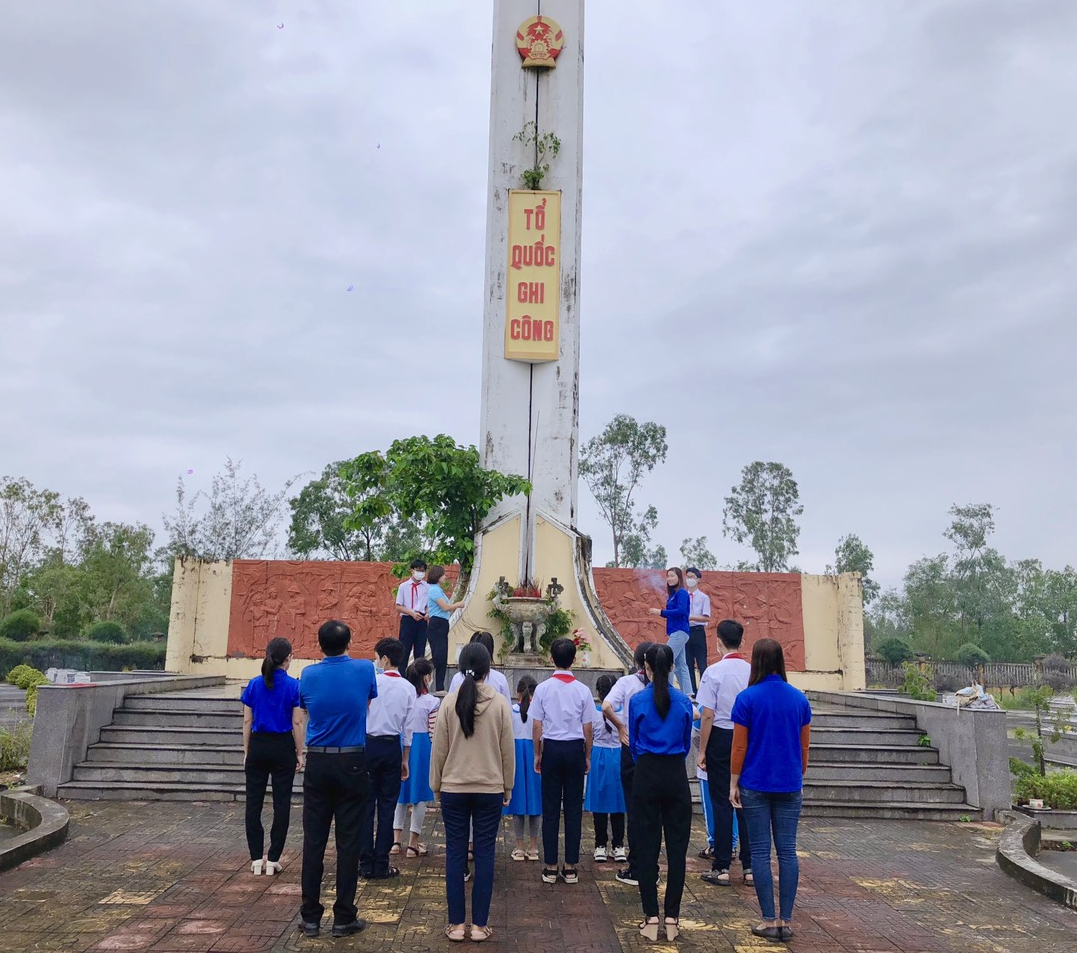 Tuổi trẻ Tam Thăng: Chào mừng thành công Đại hội Đoàn toàn quốc lần thứ XII và kỷ niệm 78 năm ngày thành lập Quân đội nhân dân Việt Nam.