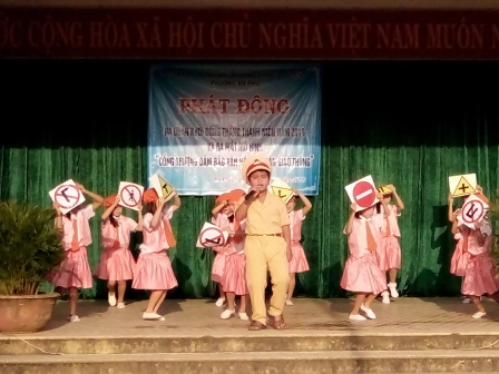 Đoàn phường An Phú: Tổ chức phát động và ra quân hưởng ứng Tháng thanh niên 2016