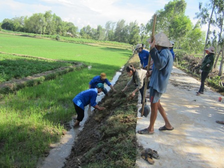Tuổi trẻ Tam Kỳ: Đồng loạt ra quân tình nguyện chào đón Xuân Giáp Ngọ 2014