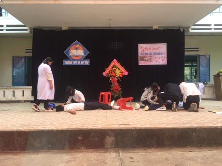 Tham gia phần thi tiểu phẩm