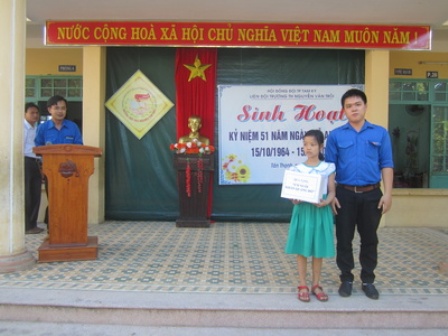 LIên đội TH Nguyễn Văn Trỗi: sinh hoạt kỷ niệm 51 năm ngày Anh Trỗi hy sinh